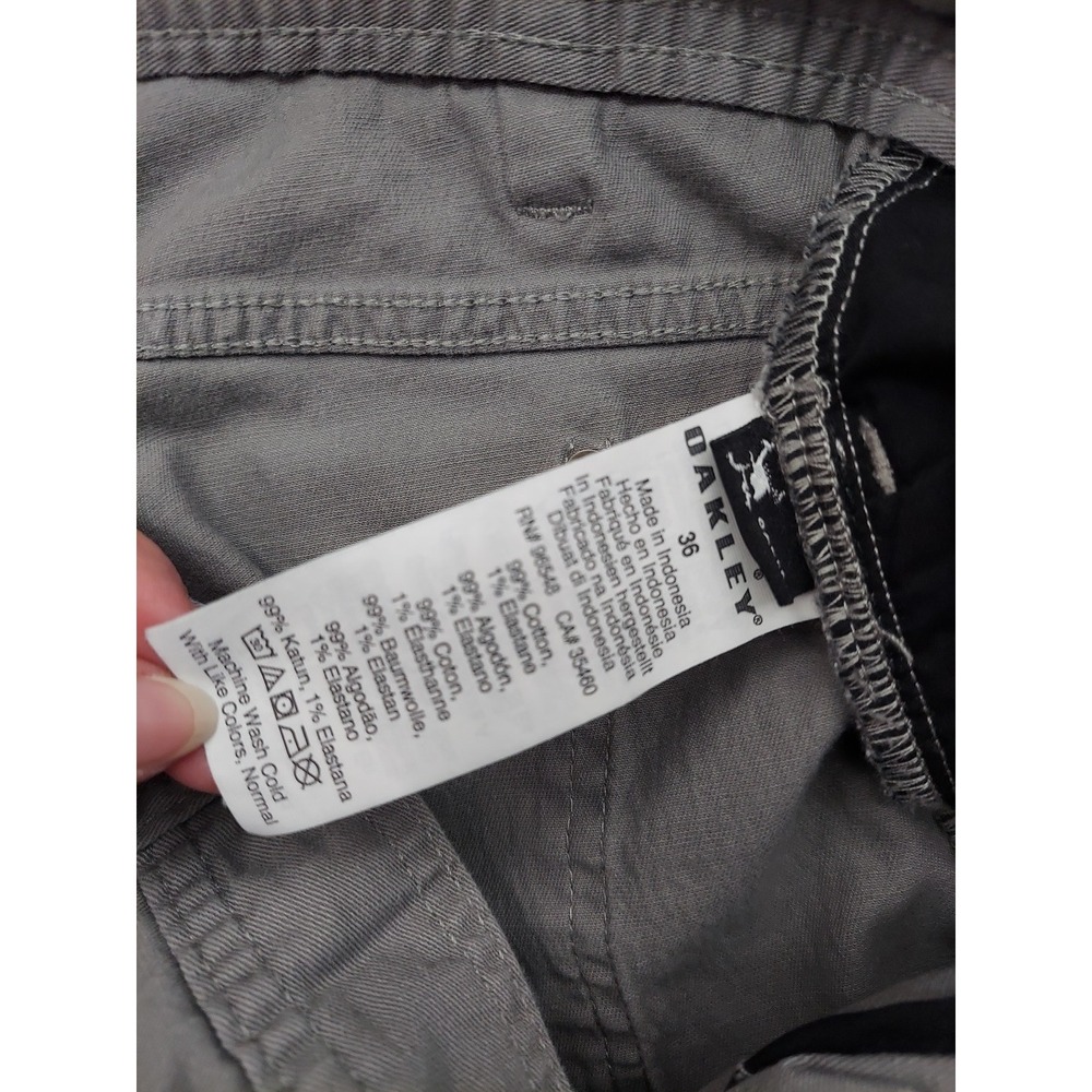 Oakley Chino Pants‎ Mens 36x32 Gray Straight Lightweight Casual Stretch Logo - Picture 4 of 12